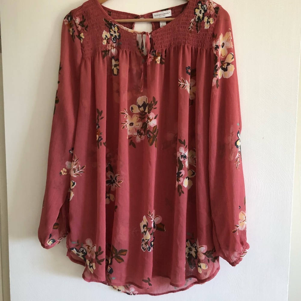 Liz Lange Maternity top
